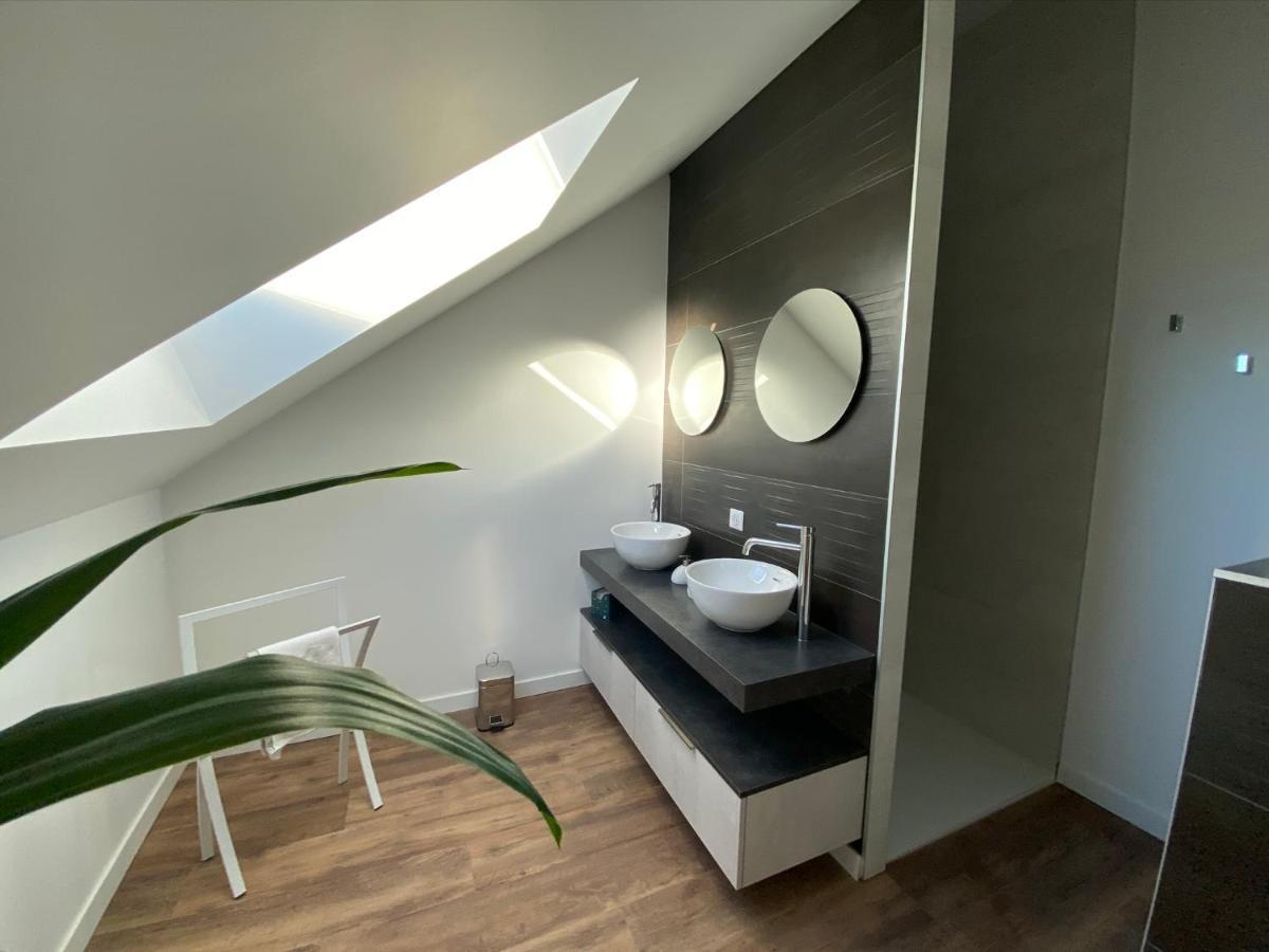 Aou Saintou Hotel Morlaas Eksteriør billede